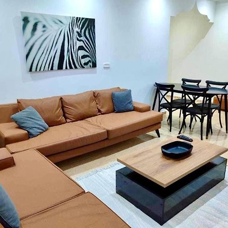 Nice Stay 2 Bedrooms Jardins De Carthage Le Kram Eksteriør bilde