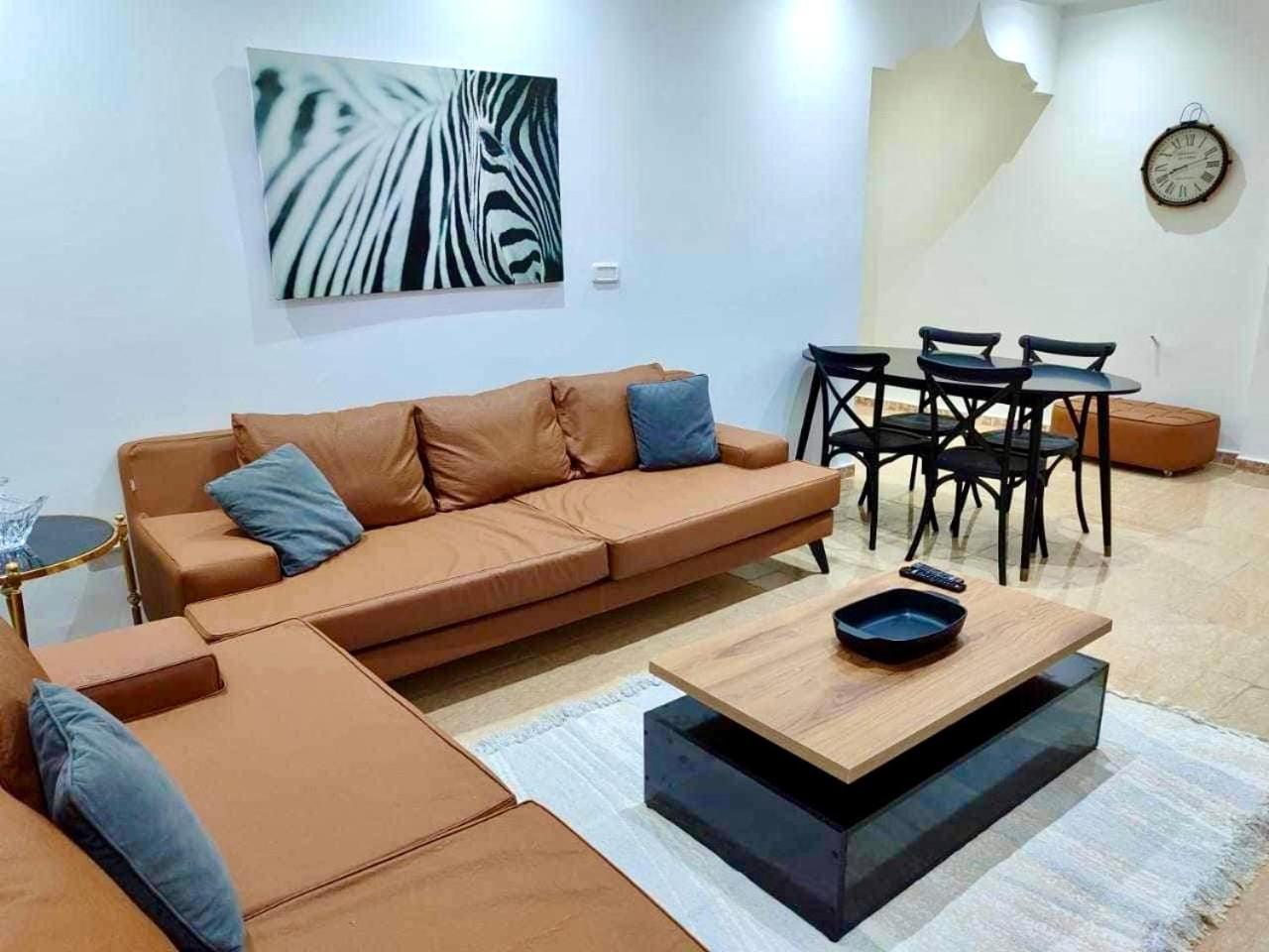 Nice Stay 2 Bedrooms Jardins De Carthage Le Kram Eksteriør bilde