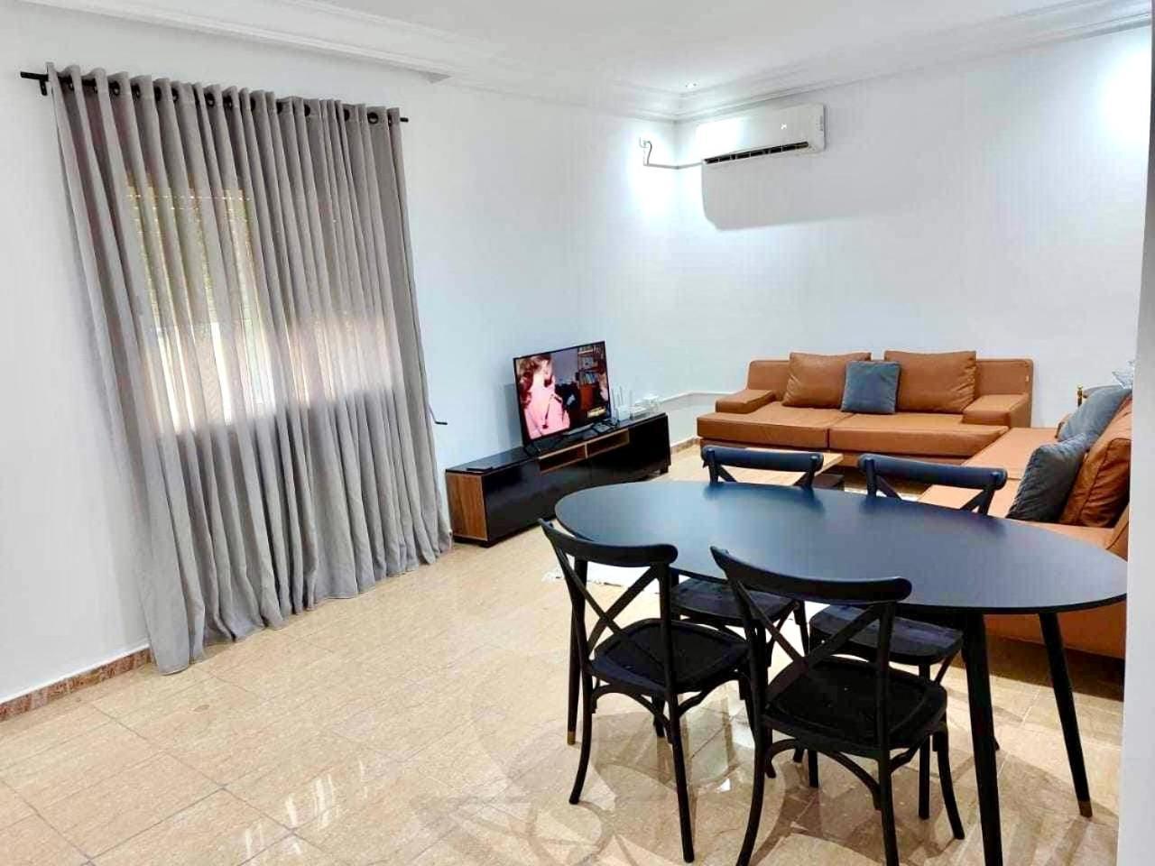 Nice Stay 2 Bedrooms Jardins De Carthage Le Kram Eksteriør bilde